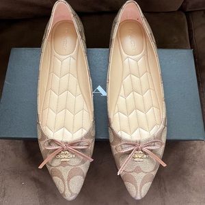 Women’s Coach Annabel Sig Ballet Flats Size 9